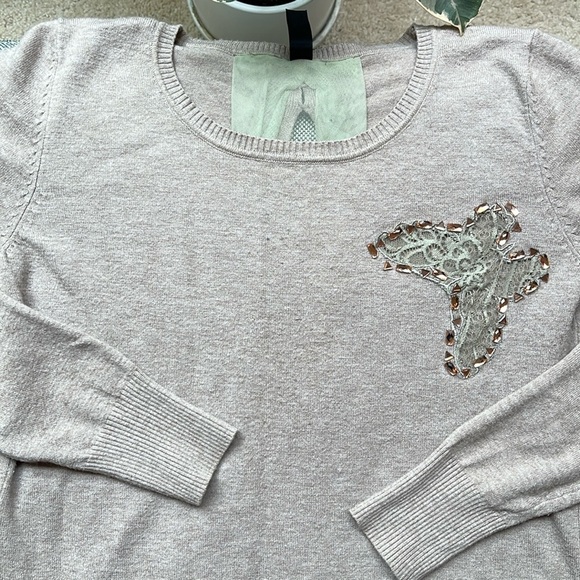 Vintage Lace Sweater with rhinestone and pearl detailing, Size: S/M - Picture 3 of 17